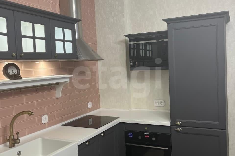 Продаётся 1-комнатная квартира, 48.5 м²