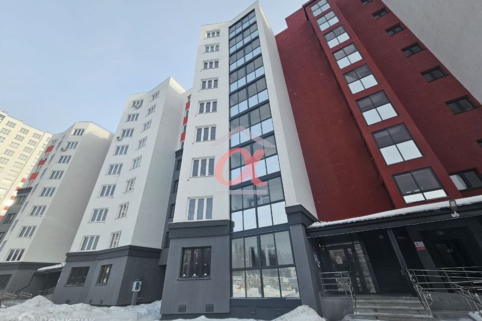 Продаётся 4-комнатная квартира, 101 м²