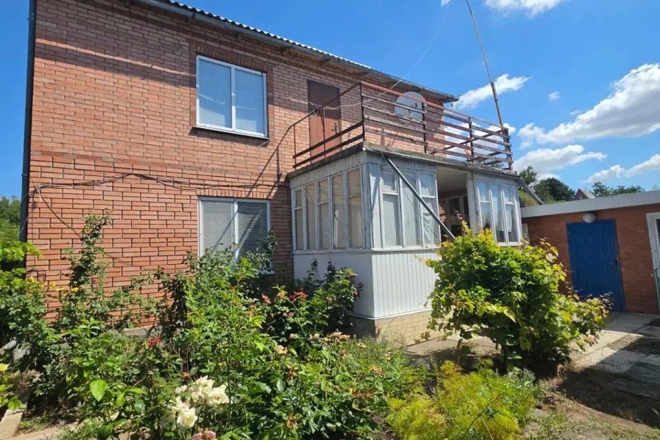 Продаётся 2-этажный дом, 160.4 м²