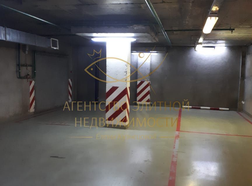 Сдаётся машиноместо, 50 м²