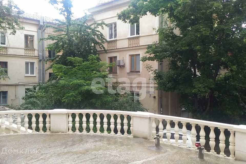 Продаётся 2-комнатная квартира, 59.6 м²
