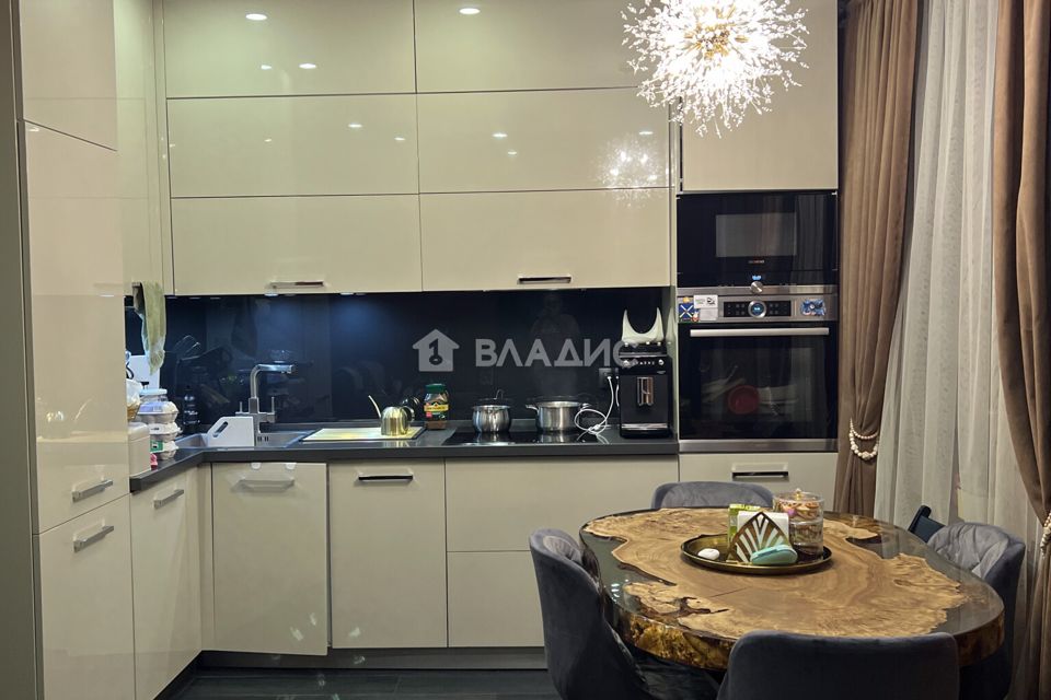Продаётся 3-комнатная квартира, 66 м²