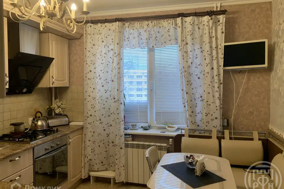 Продаётся 3-комнатная квартира, 72.5 м²