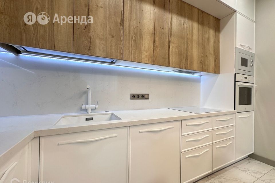 Сдаётся 3-комнатная квартира, 82 м²