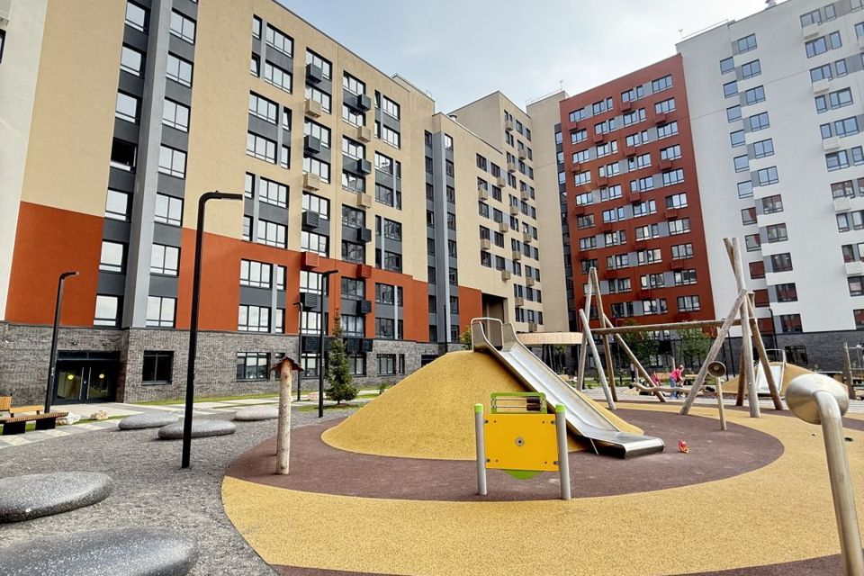 Продаётся 1-комнатная квартира, 47.6 м²