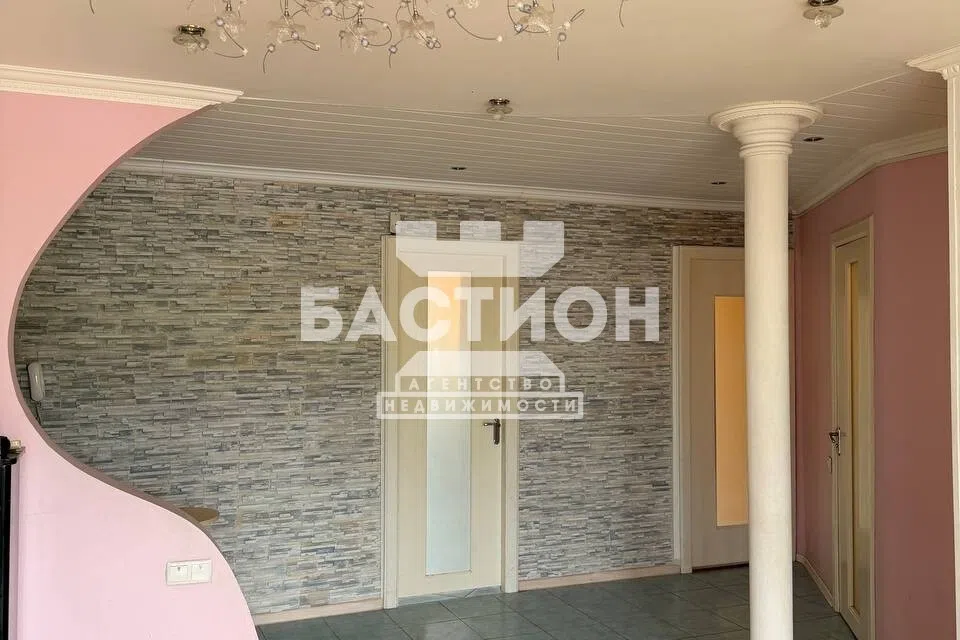 Продаётся 3-комнатная квартира, 63 м²