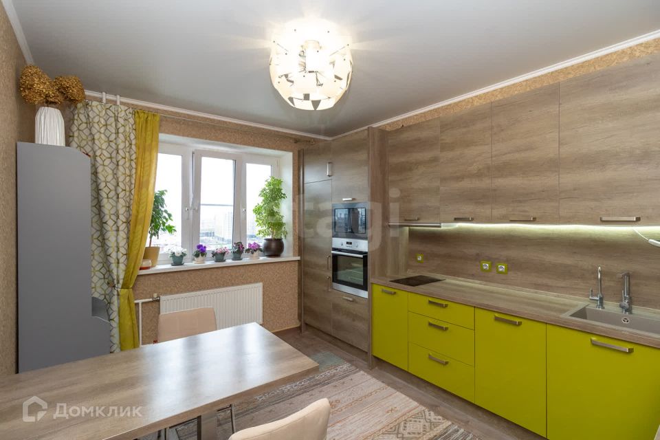 Продаётся 3-комнатная квартира, 82.8 м²