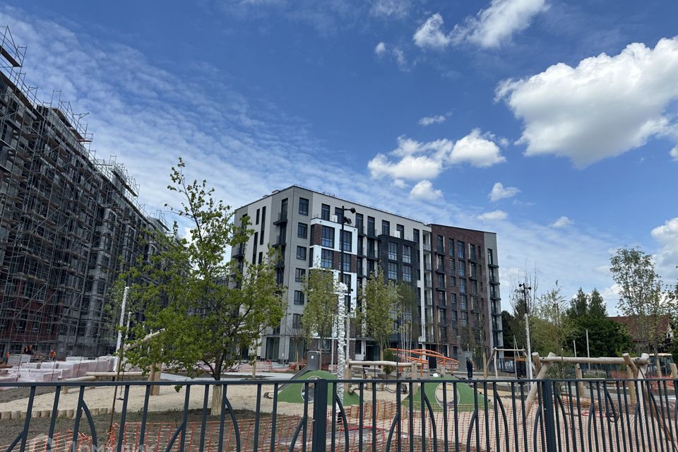 Продаётся 1-комнатная квартира, 42.21 м²