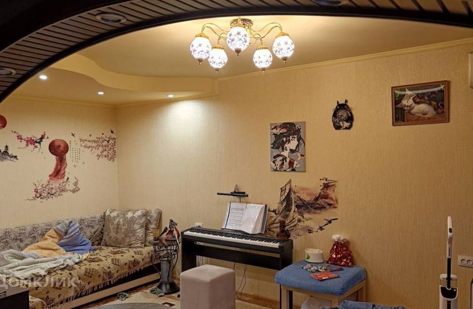 Продаётся 3-комнатная квартира, 61 м²
