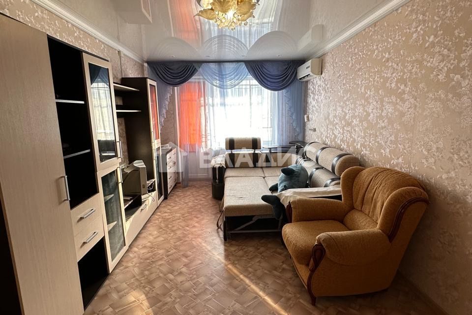 Продаётся 3-комнатная квартира, 61.8 м²