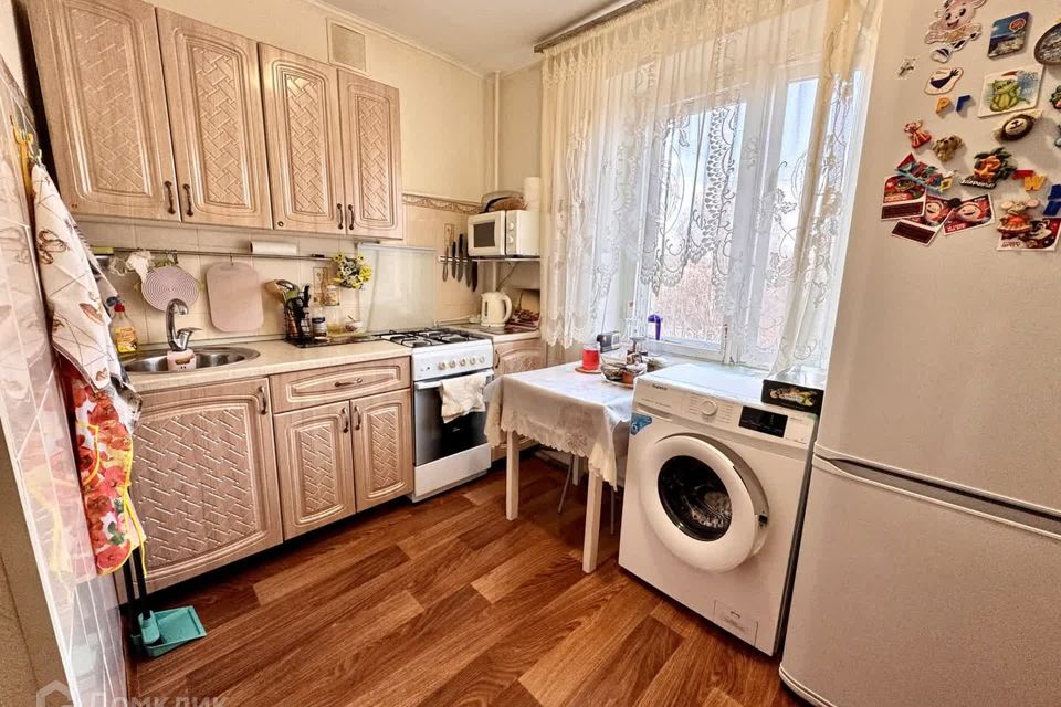 Продаётся 4-комнатная квартира, 67.5 м²