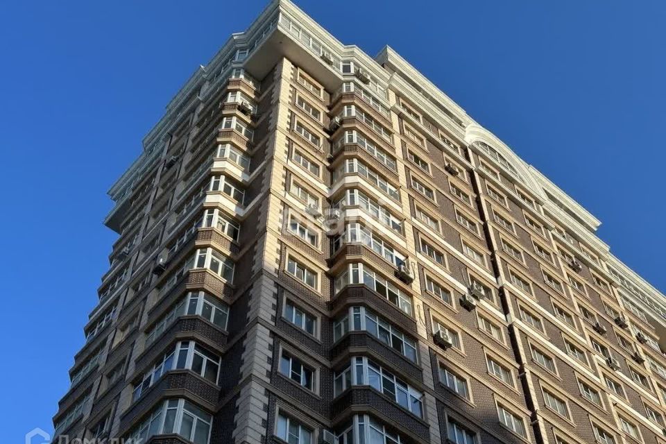 Продаётся 2-комнатная квартира, 93 м²