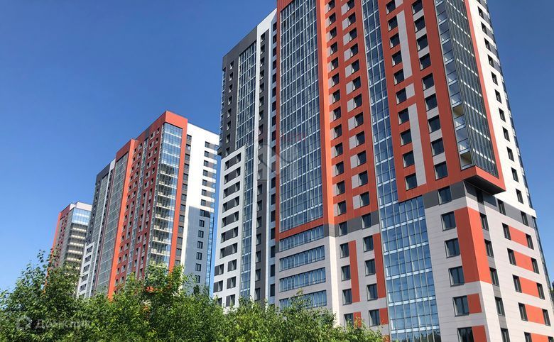 Продаётся 4-комнатная квартира, 108.7 м²