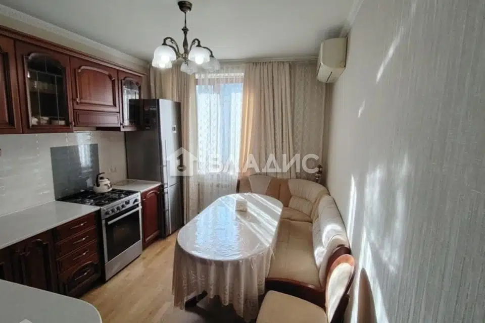 Продаётся 3-комнатная квартира, 74.5 м²