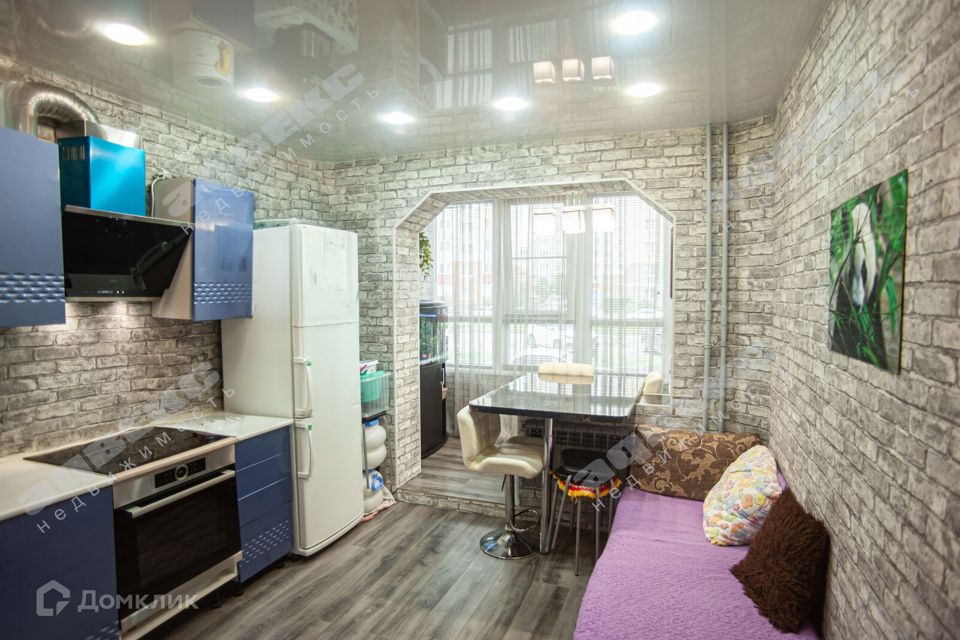 Продаётся 2-комнатная квартира, 58.2 м²