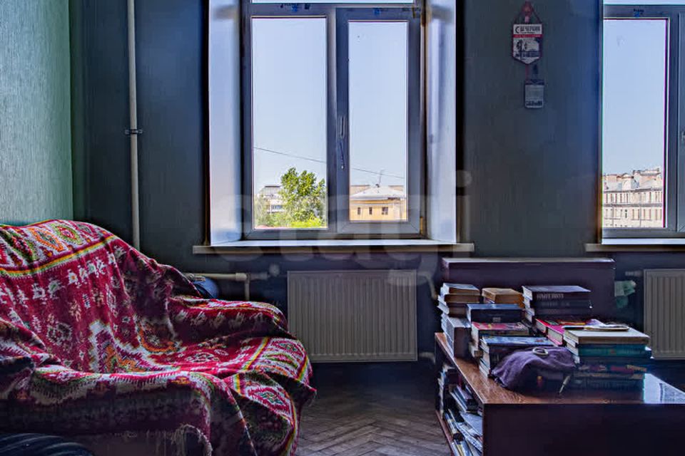 Продаётся комната в 6-комн. квартире, 30 м²