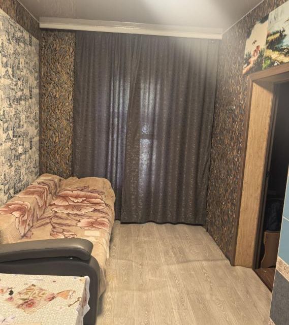 Продаётся 3-комнатная квартира, 40 м²