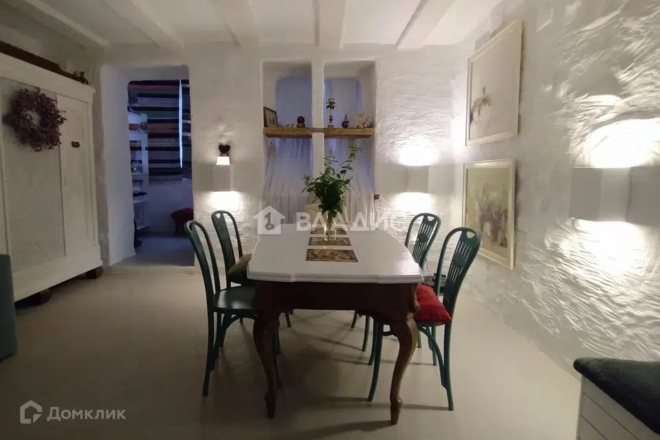 Продаётся 2-комнатная квартира, 72 м²