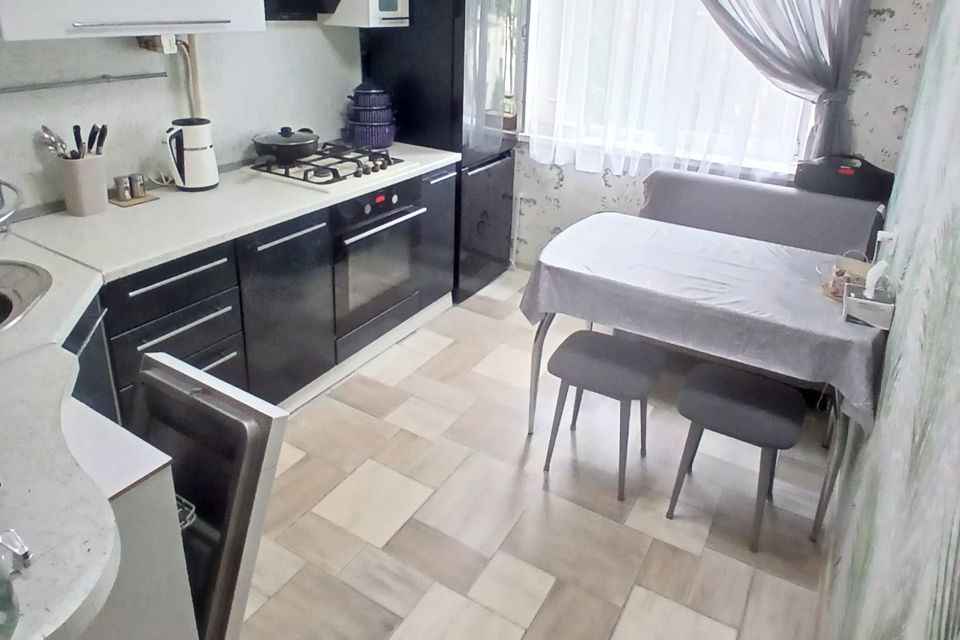 Сдаётся 2-комнатная квартира, 52 м²