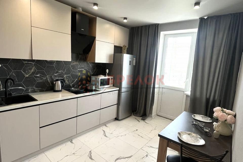 Продаётся 1-комнатная квартира, 37 м²