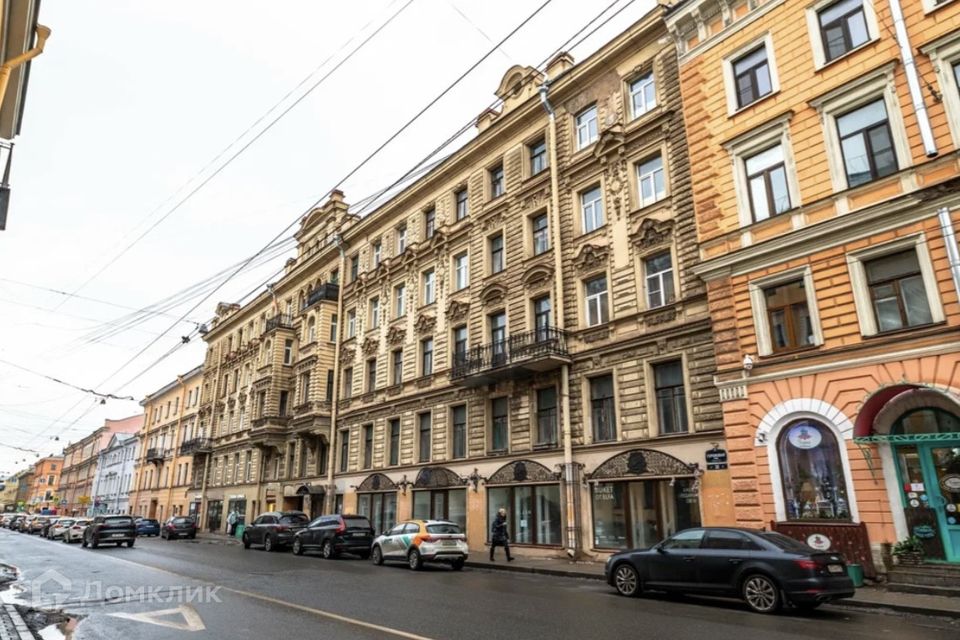 Продаётся 5-комнатная квартира, 102.9 м²