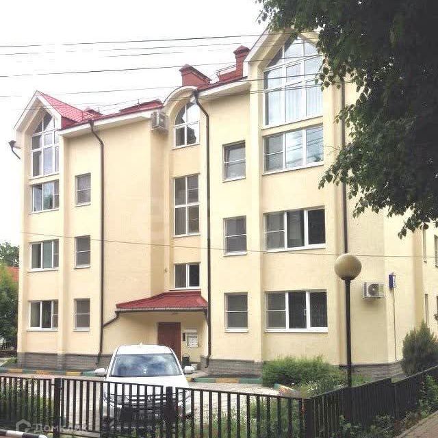 Продаётся 4-комнатная квартира, 120.5 м²