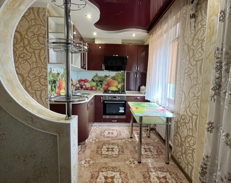 Продаётся 3-комнатная квартира, 55.8 м²