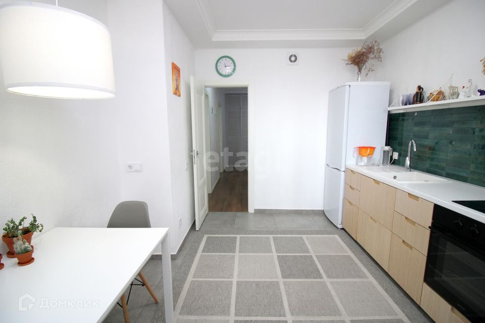 Продаётся 1-комнатная квартира, 49.6 м²