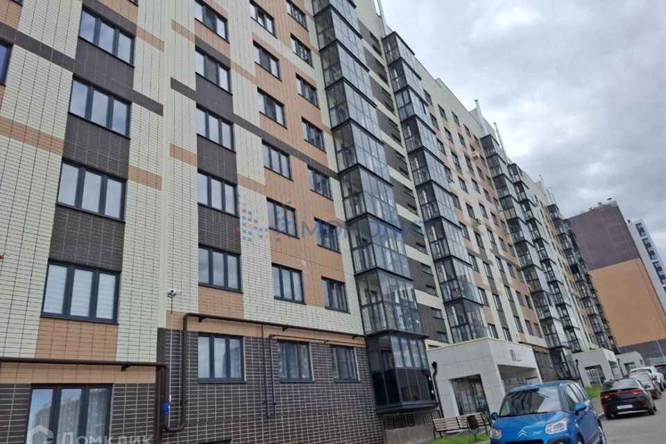Продаётся 1-комнатная квартира, 42 м²