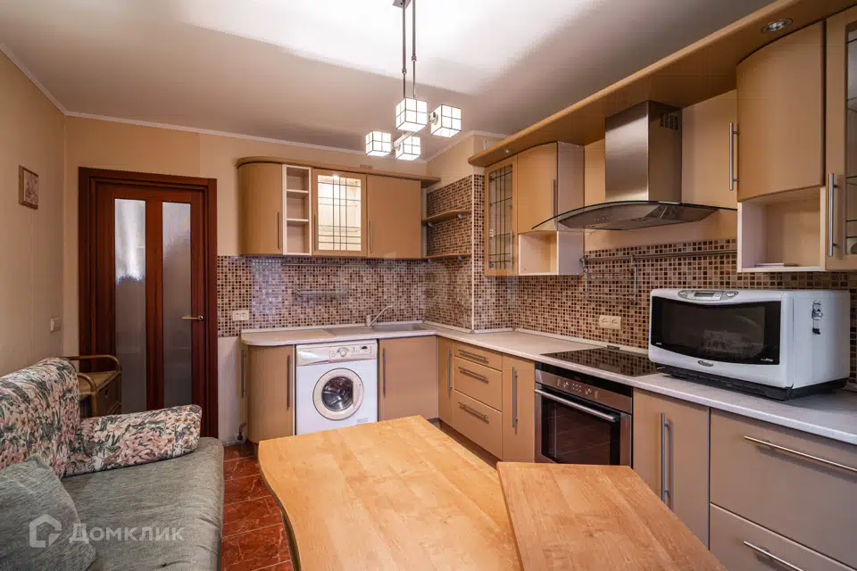 Продаётся 1-комнатная квартира, 43.2 м²