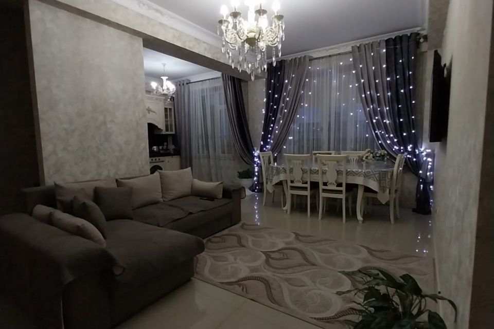 Продаётся 3-комнатная квартира, 96 м²