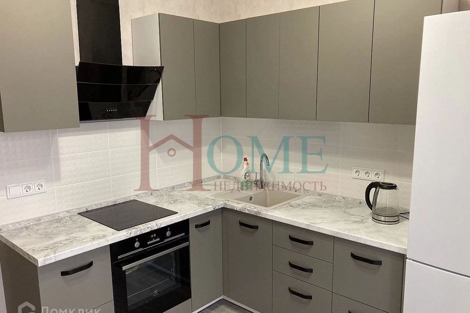 Сдаётся 1-комнатная квартира, 38 м²