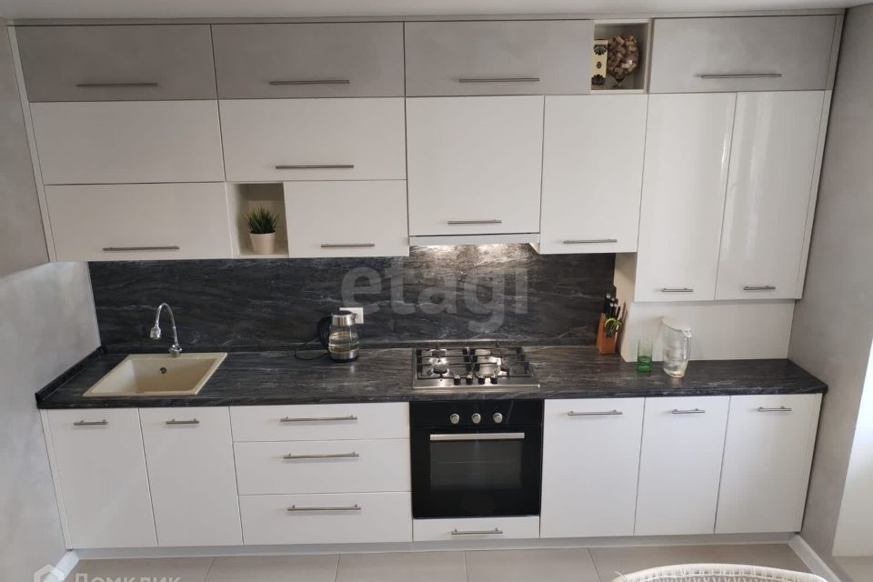 Продаётся 1-комнатная квартира, 40.3 м²