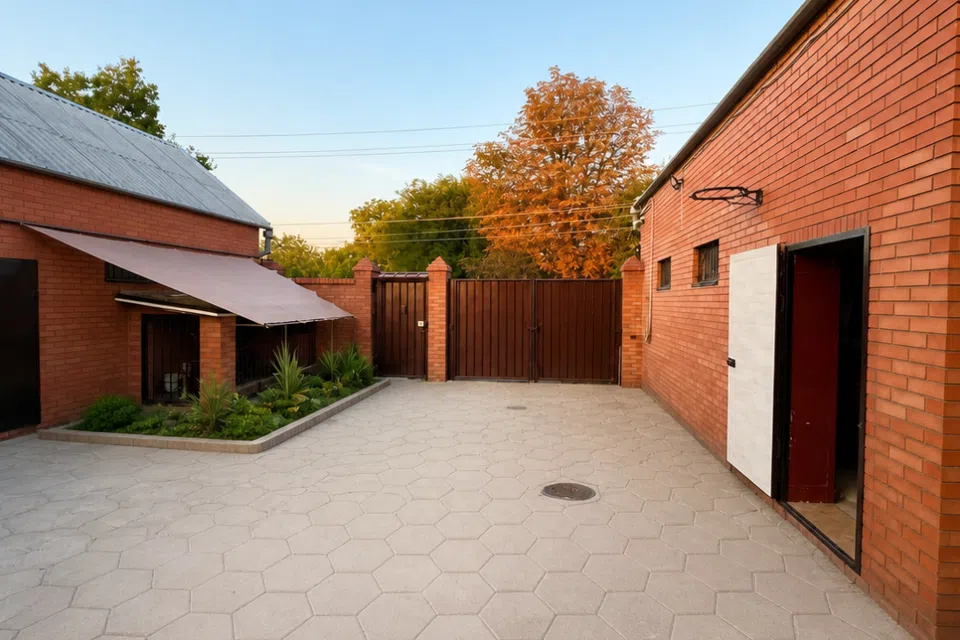 Продаётся 2-этажный дом, 540 м²