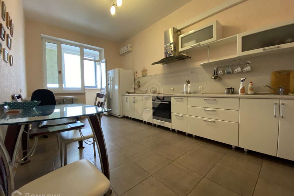 Сдаётся 1-комнатная квартира, 51.5 м²