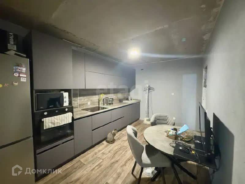 Продаётся 1-комнатная квартира, 38 м²