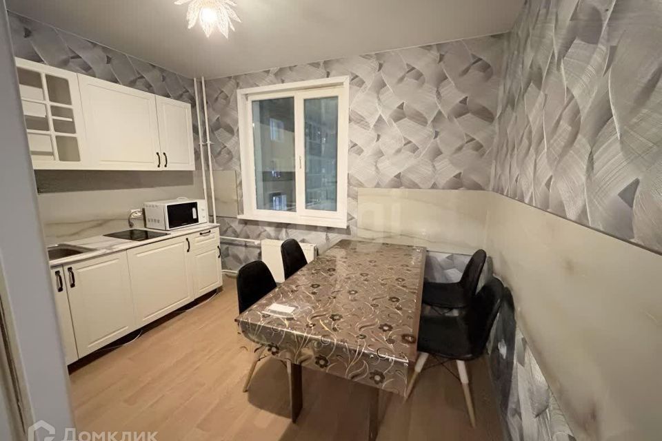 Продаётся 2-комнатная квартира, 55.8 м²