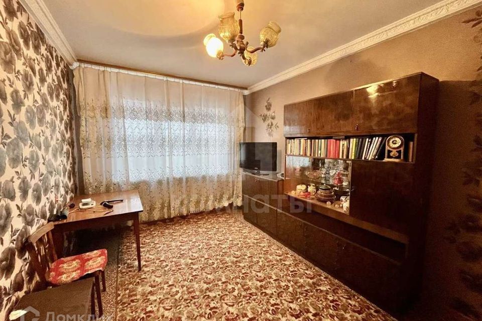 Продаётся 2-комнатная квартира, 42.7 м²