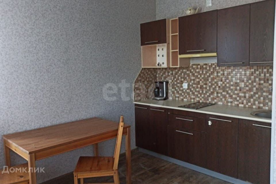 Сдаётся 2-комнатная квартира, 56 м²