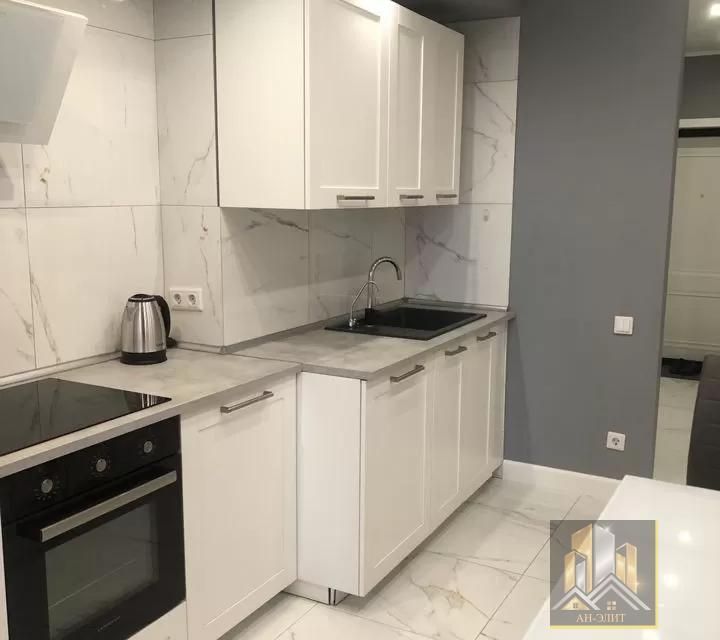 Сдаётся 1-комнатная квартира, 42 м²