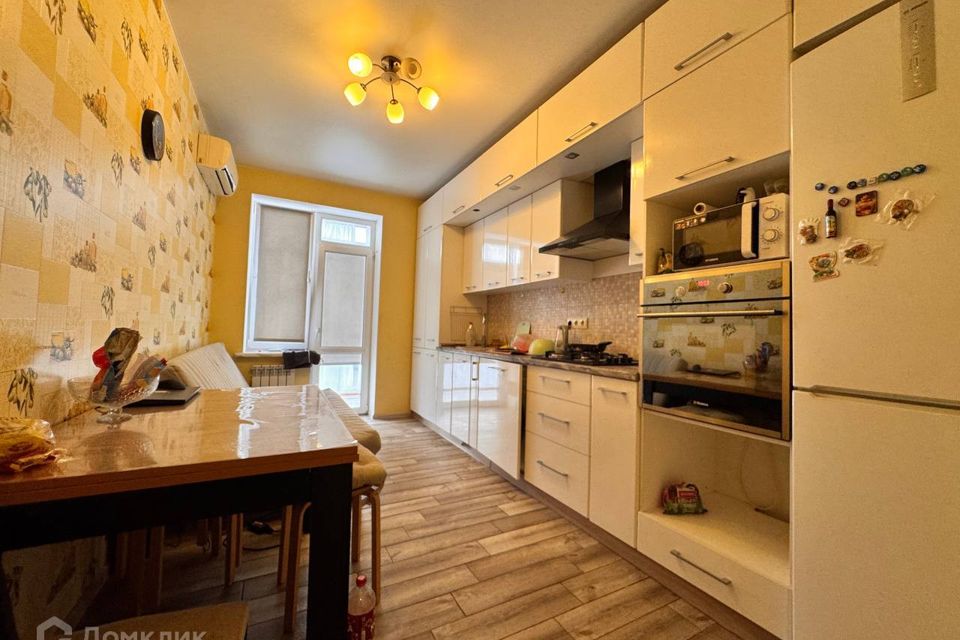 Продаётся 3-комнатная квартира, 70 м²