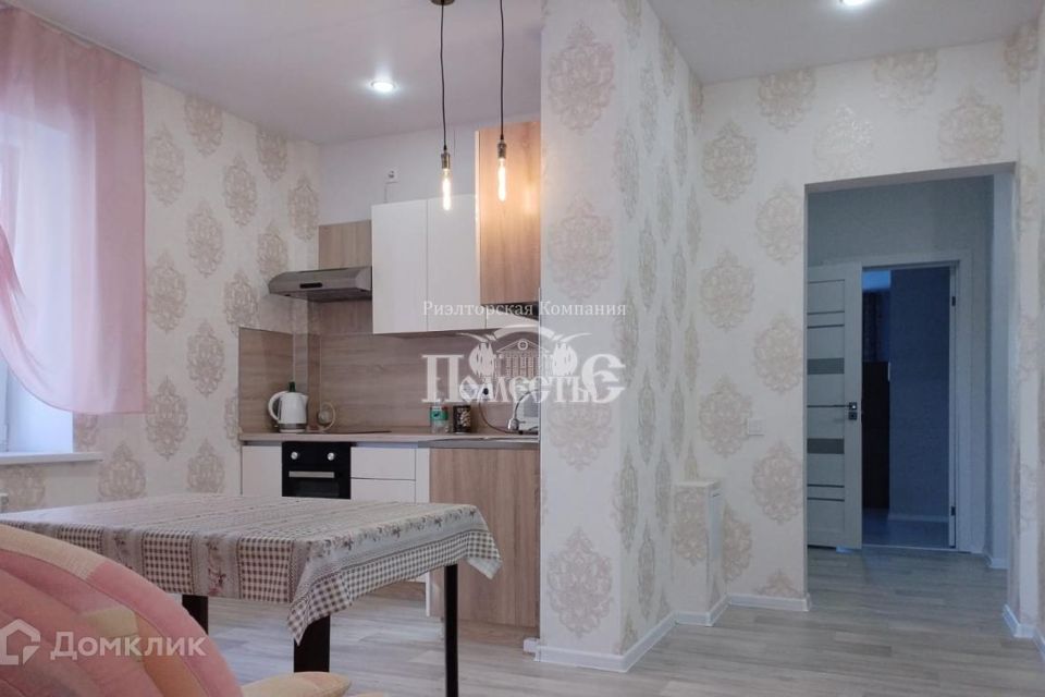 Сдаётся 2-комнатная квартира, 64.8 м²