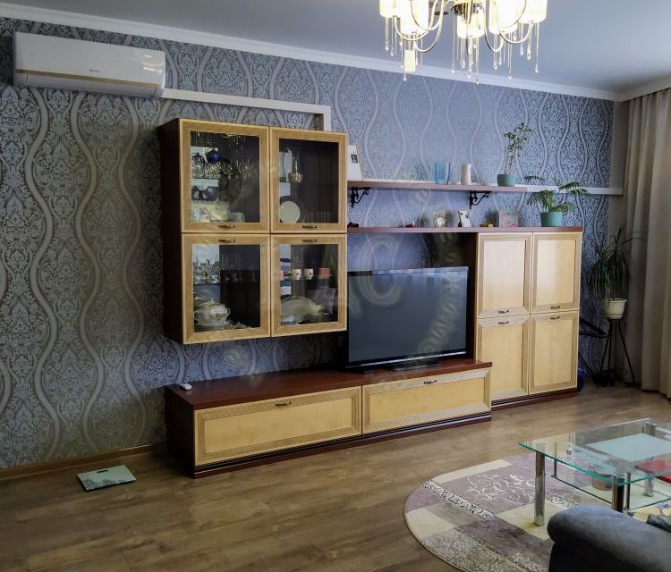 Продаётся 2-комнатная квартира, 89 м²
