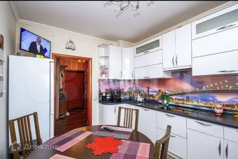 Продаётся 3-комнатная квартира, 77 м²