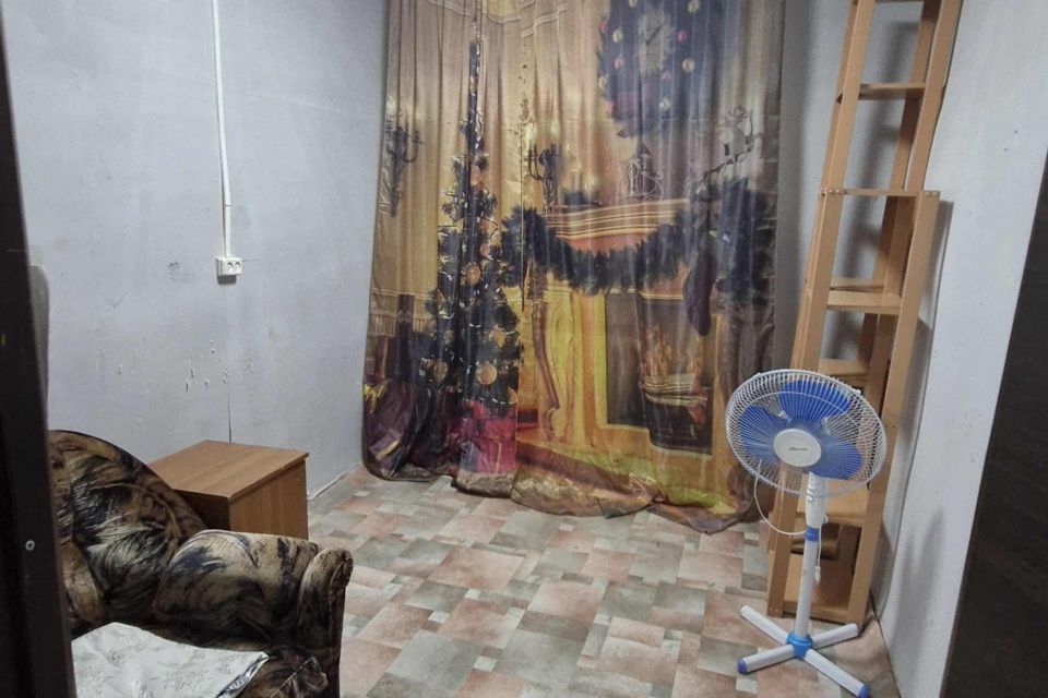 Продаётся 3-комнатная квартира, 43 м²