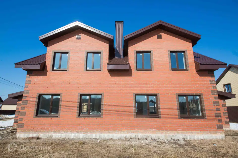 Продаётся таунхаус, 2-эт., 110 м²