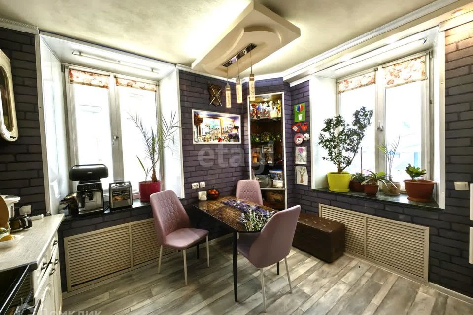 Продаётся 3-комнатная квартира, 94.6 м²