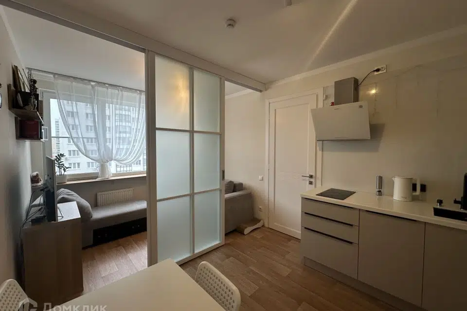 Продаётся 1-комнатная квартира, 43.6 м²