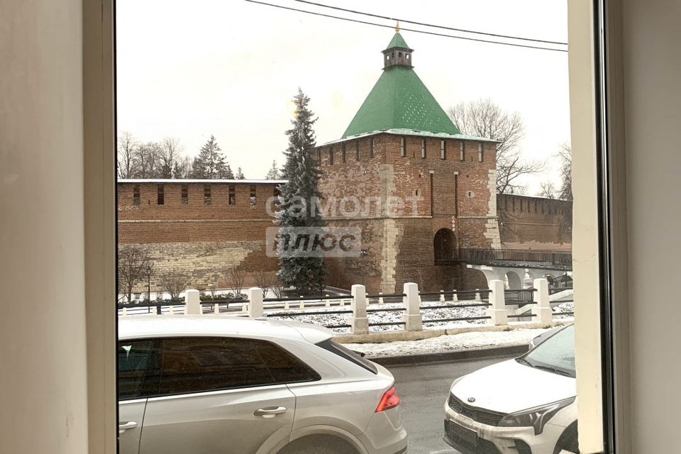 Продаётся 4-комнатная квартира, 107.3 м²