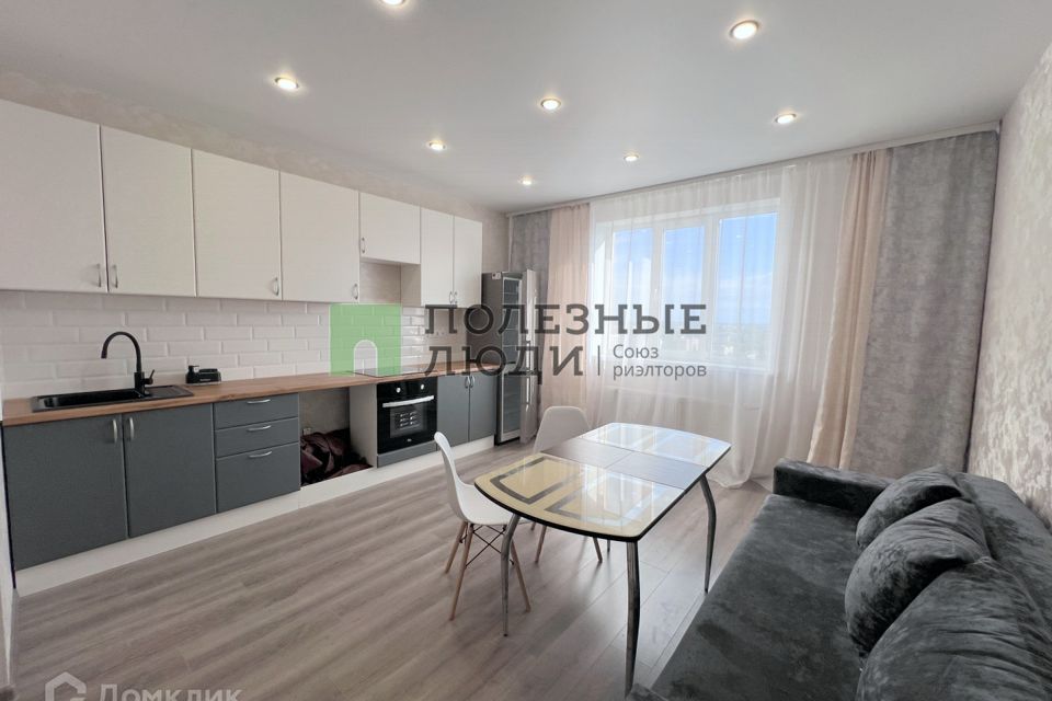 Сдаётся 1-комнатная квартира, 55 м²